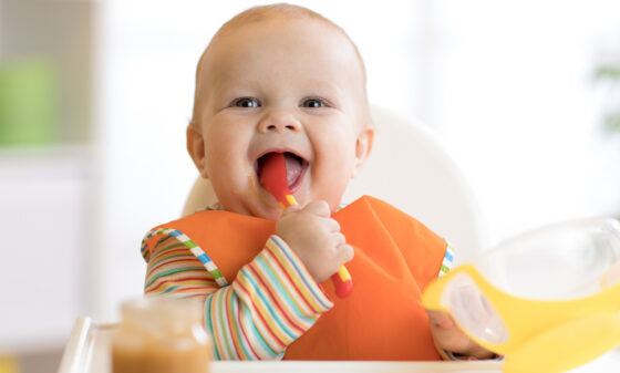 support-baby-immune-system-nutrition-highchair-eating